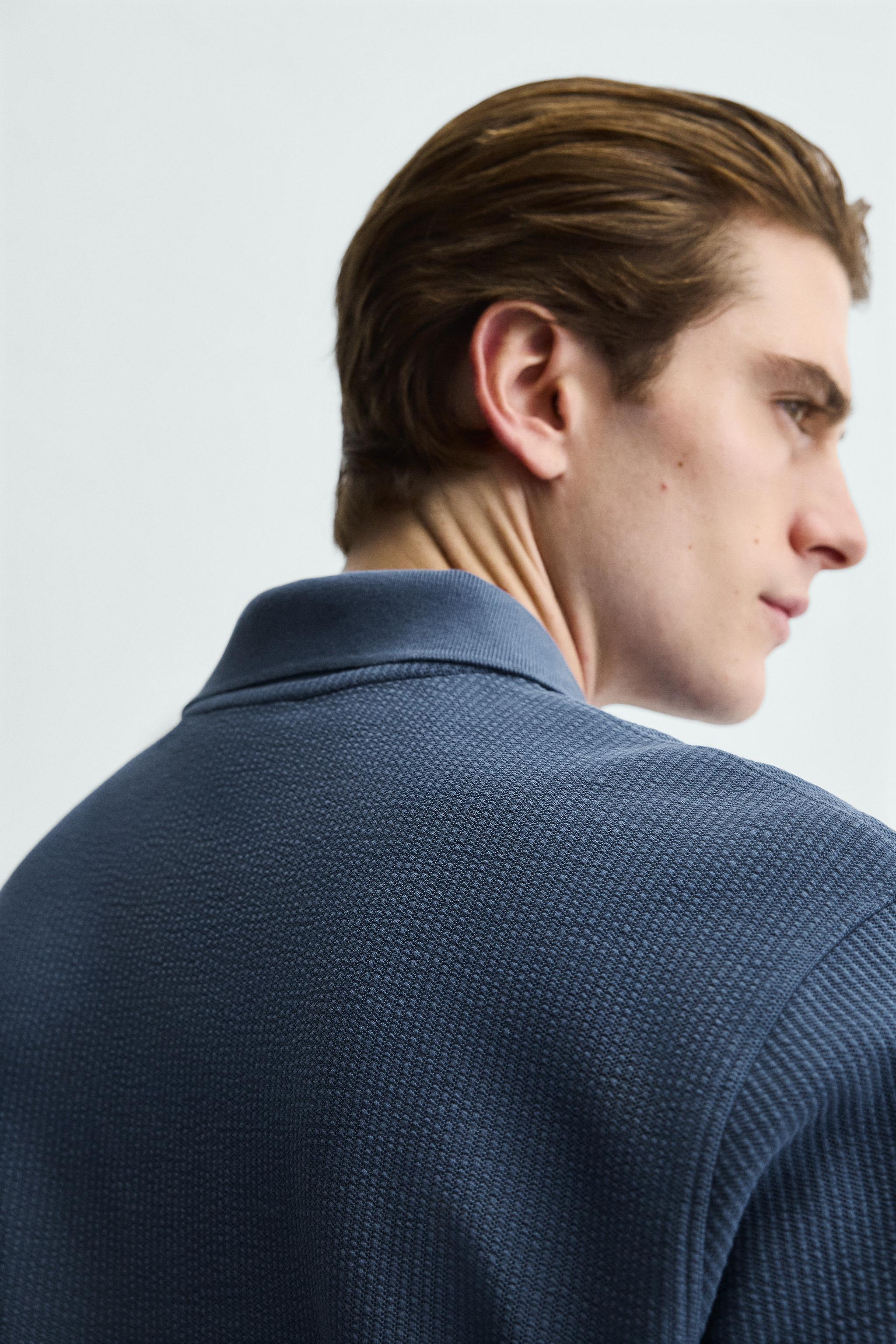 TEXTURED STRIPED POLO